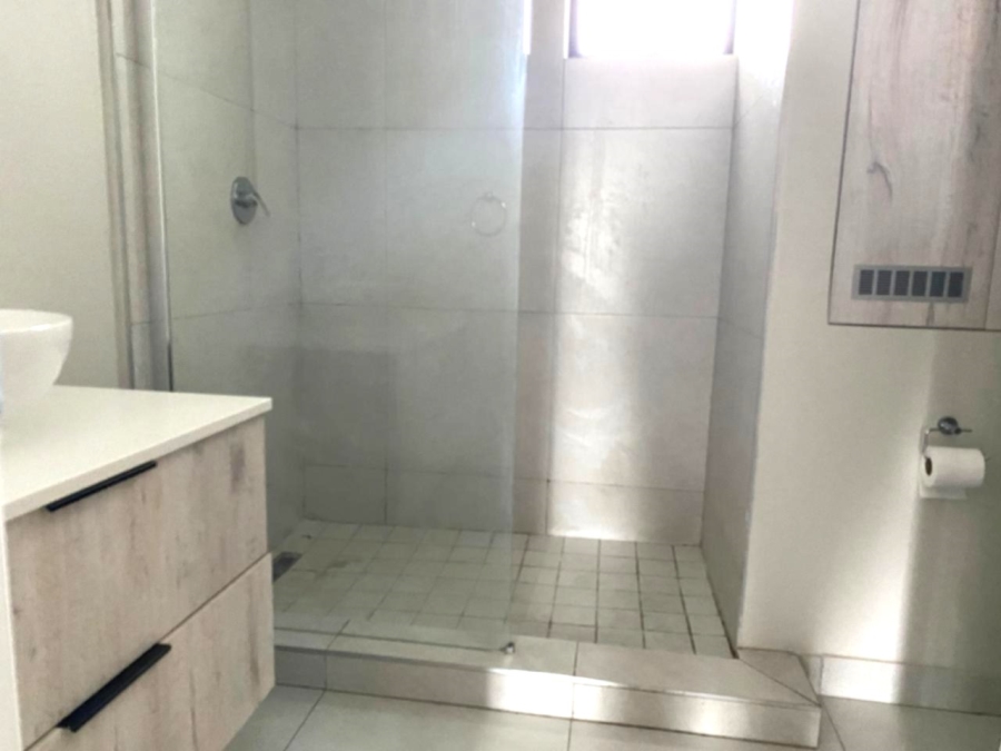 To Let 2 Bedroom Property for Rent in Erand Gardens Gauteng