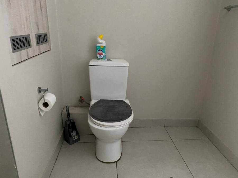 To Let 2 Bedroom Property for Rent in Erand Gardens Gauteng