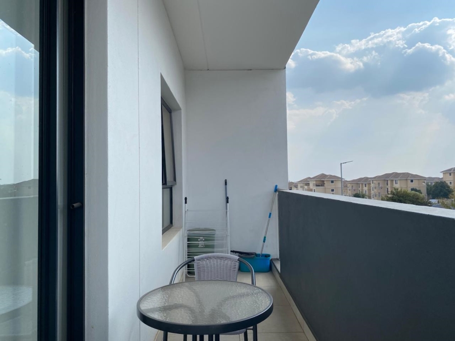 To Let 2 Bedroom Property for Rent in Erand Gardens Gauteng
