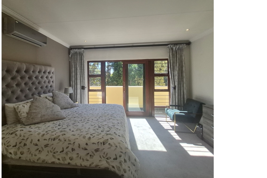 To Let 4 Bedroom Property for Rent in Sunninghill Gauteng