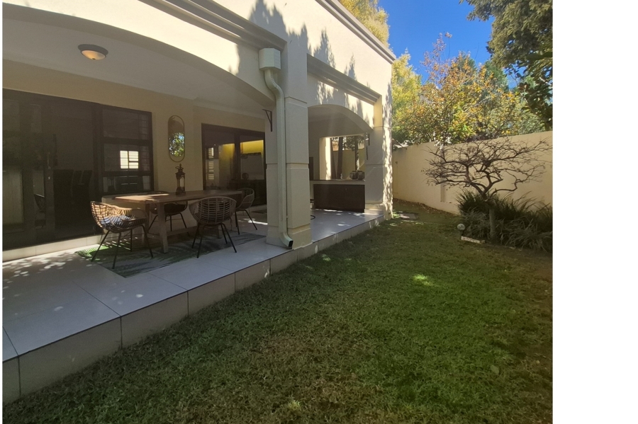 To Let 4 Bedroom Property for Rent in Sunninghill Gauteng
