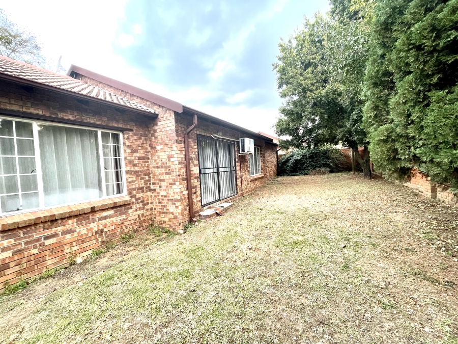 3 Bedroom Property for Sale in Noordwyk Gauteng