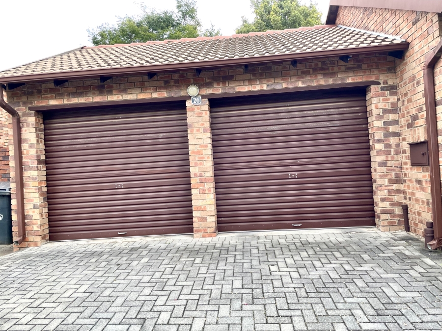 3 Bedroom Property for Sale in Noordwyk Gauteng
