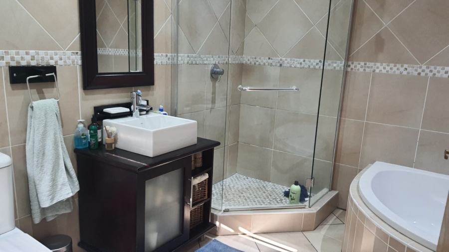 3 Bedroom Property for Sale in Noordkruin Gauteng