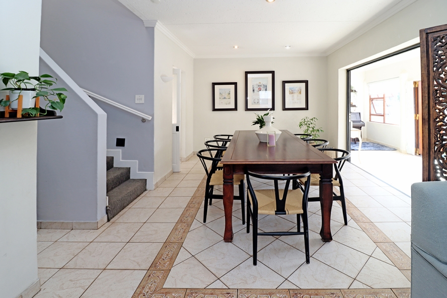 5 Bedroom Property for Sale in Glenhazel Gauteng