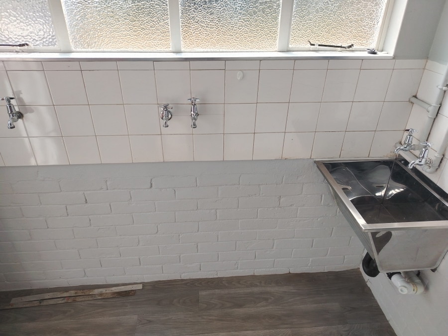 To Let 3 Bedroom Property for Rent in Selection Park Gauteng