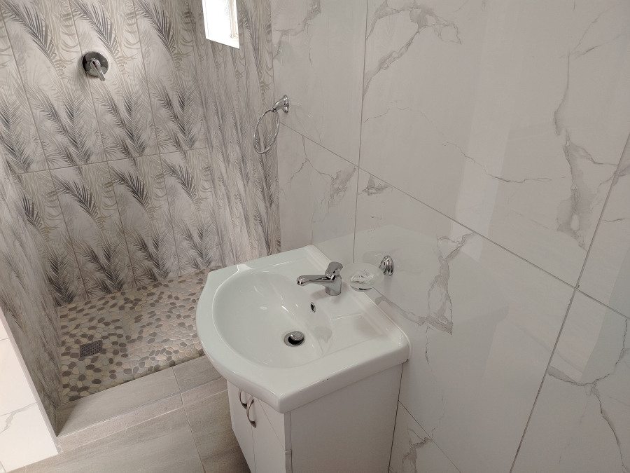 To Let 3 Bedroom Property for Rent in Selection Park Gauteng