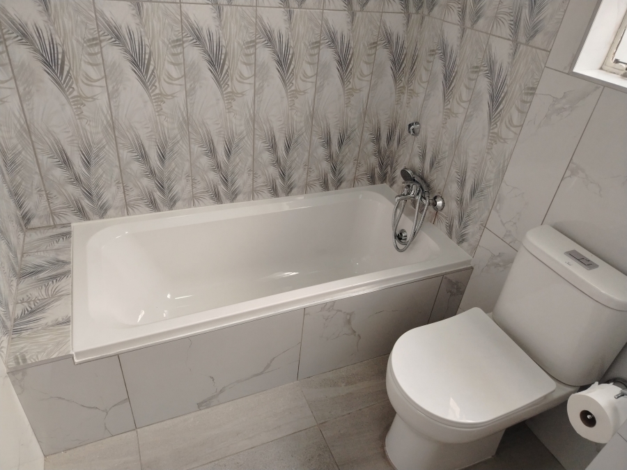 To Let 3 Bedroom Property for Rent in Selection Park Gauteng