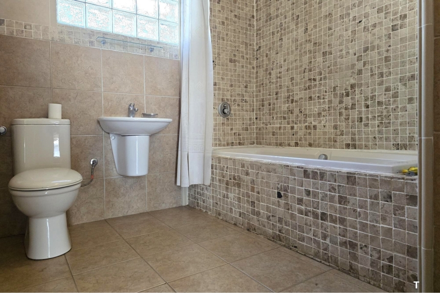 3 Bedroom Property for Sale in Klippoortje Gauteng