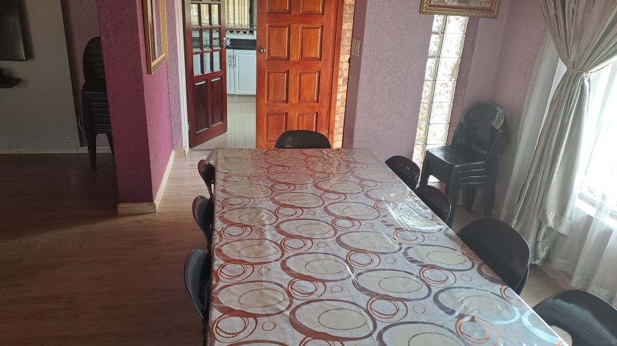 9 Bedroom Property for Sale in Laudium Gauteng