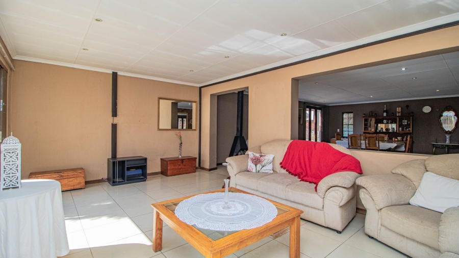 3 Bedroom Property for Sale in Country View Gauteng