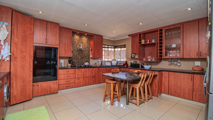3 Bedroom Property for Sale in Country View Gauteng