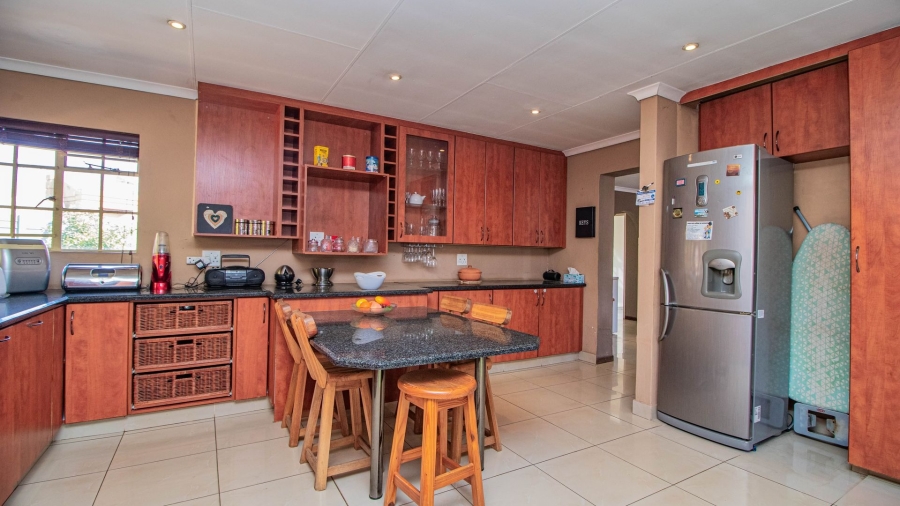 3 Bedroom Property for Sale in Country View Gauteng
