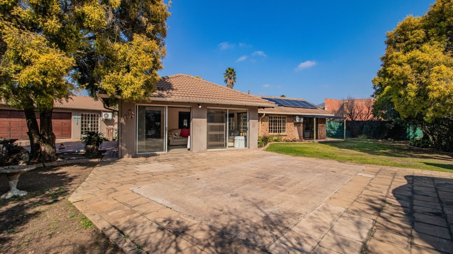 3 Bedroom Property for Sale in Country View Gauteng