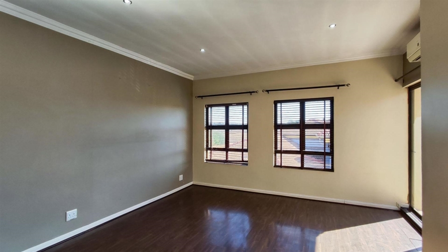 3 Bedroom Property for Sale in Glen Erasmia Gauteng