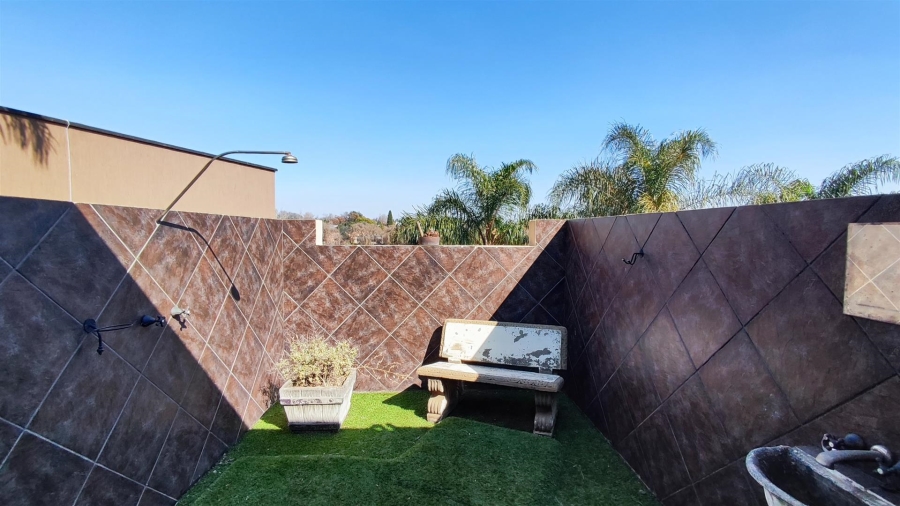3 Bedroom Property for Sale in Glen Erasmia Gauteng