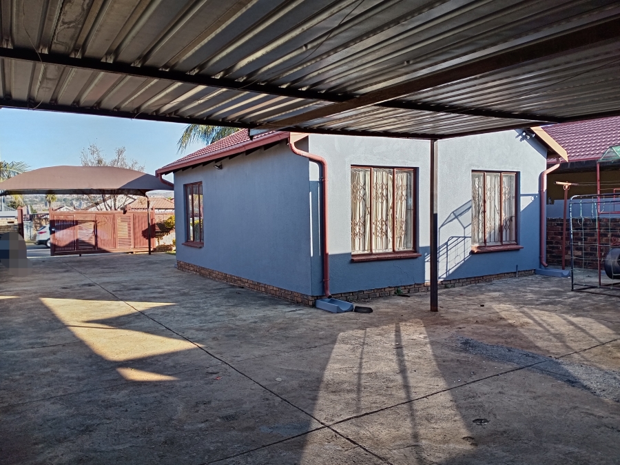To Let 2 Bedroom Property for Rent in Elandspoort Gauteng