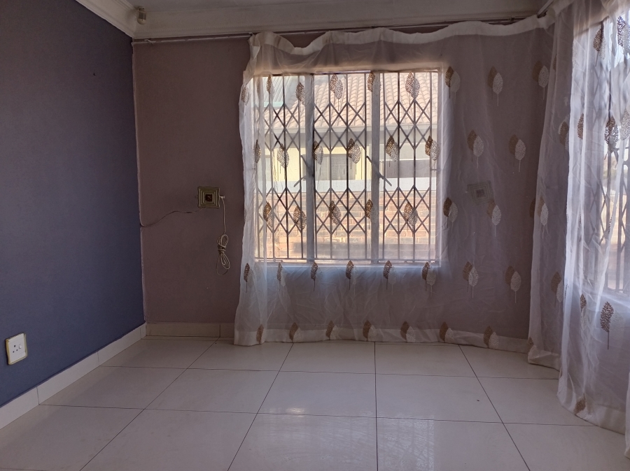 To Let 2 Bedroom Property for Rent in Elandspoort Gauteng