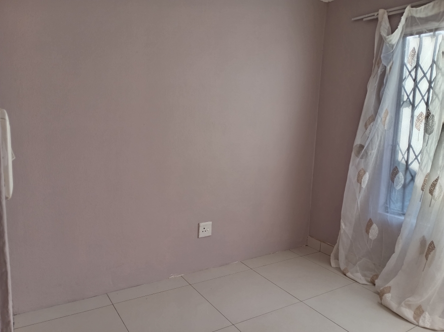 To Let 2 Bedroom Property for Rent in Elandspoort Gauteng