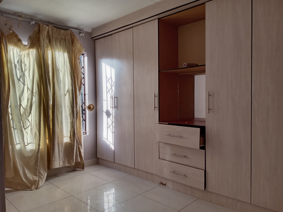 To Let 2 Bedroom Property for Rent in Elandspoort Gauteng