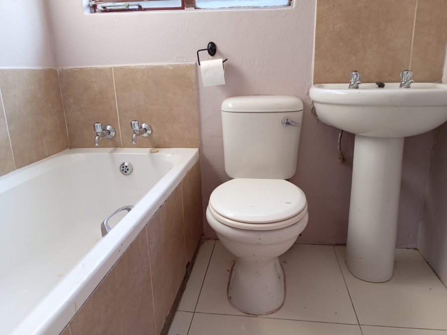 To Let 2 Bedroom Property for Rent in Elandspoort Gauteng