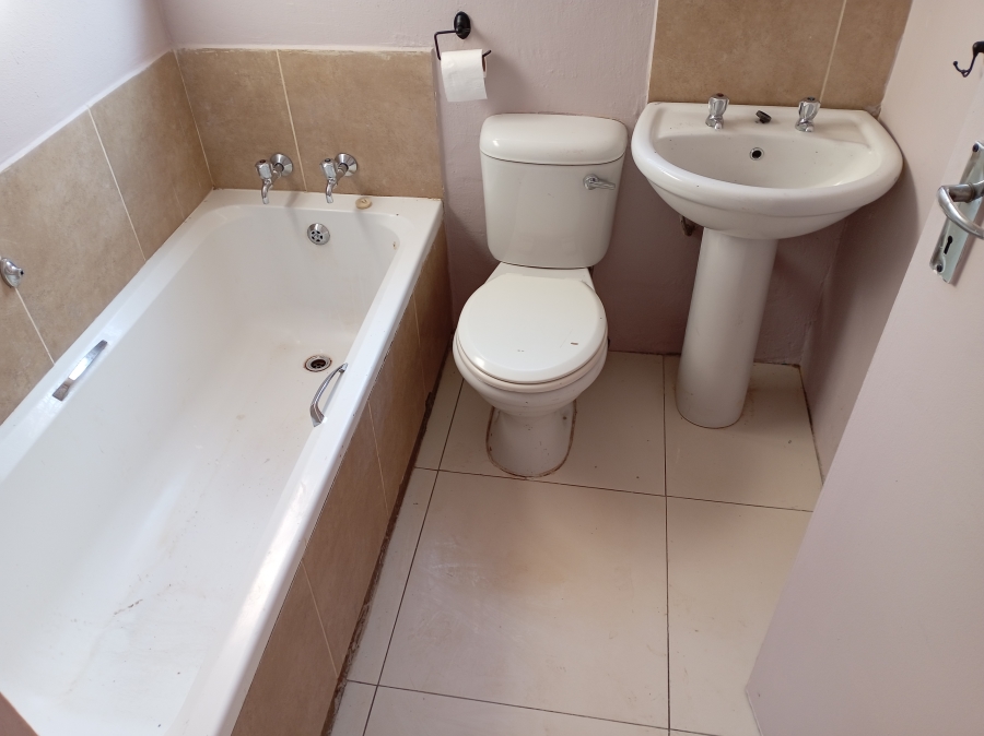 To Let 2 Bedroom Property for Rent in Elandspoort Gauteng