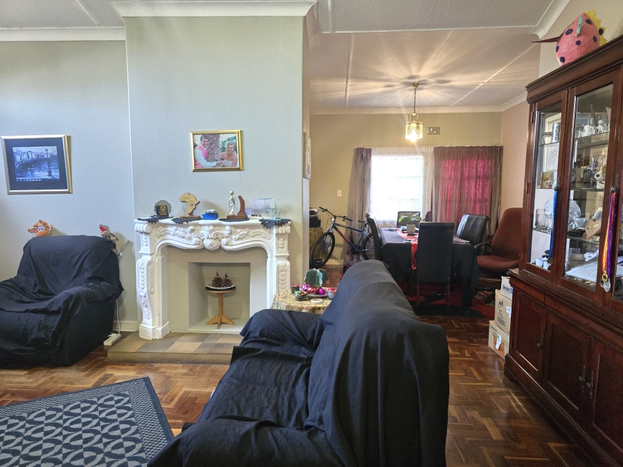 3 Bedroom Property for Sale in Oberholzer Gauteng