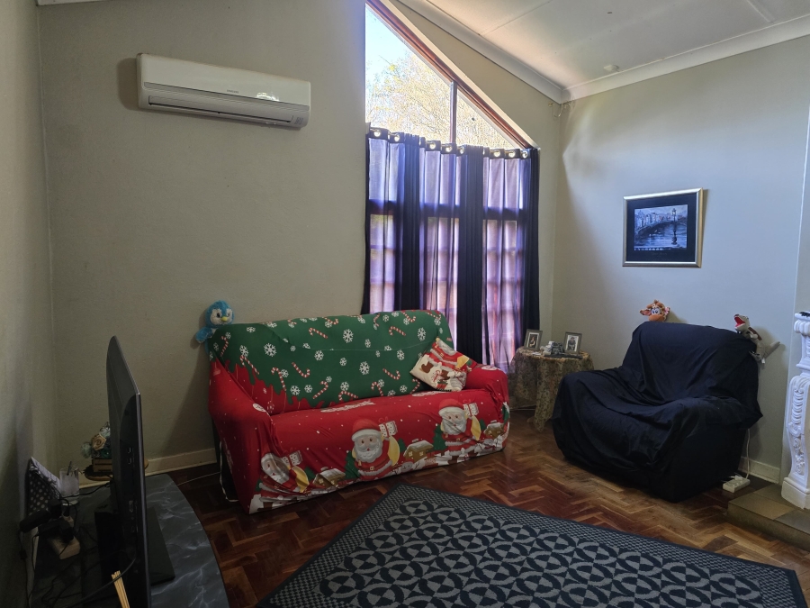 3 Bedroom Property for Sale in Oberholzer Gauteng