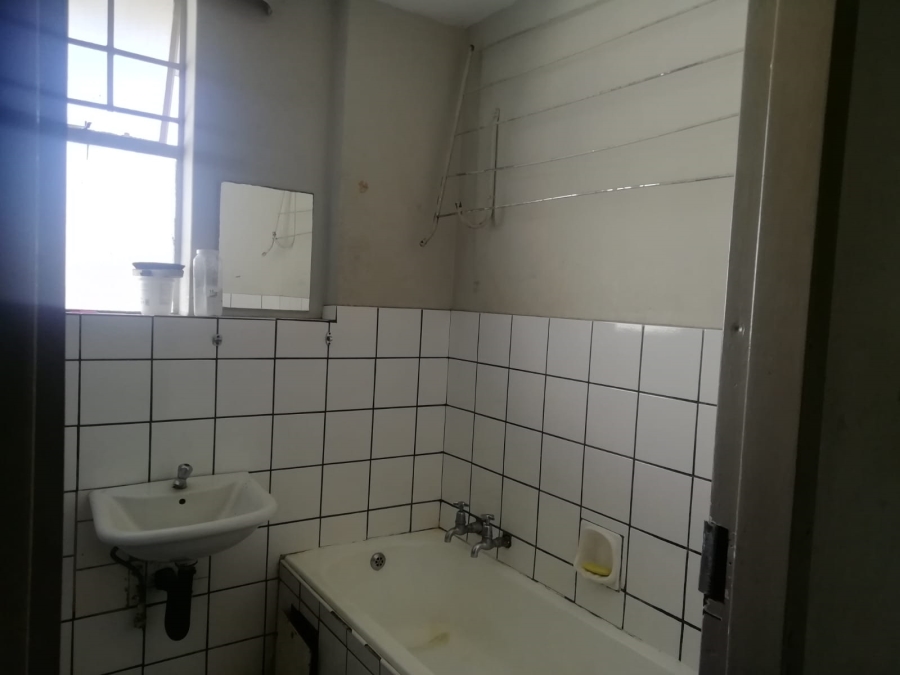 2 Bedroom Property for Sale in Sunnyside Gauteng