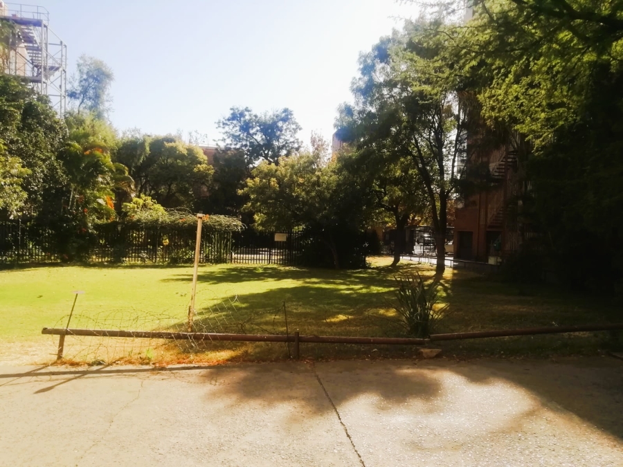 2 Bedroom Property for Sale in Sunnyside Gauteng
