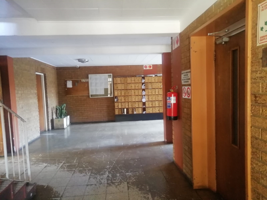 2 Bedroom Property for Sale in Sunnyside Gauteng