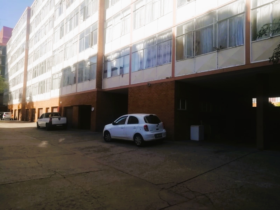 2 Bedroom Property for Sale in Sunnyside Gauteng