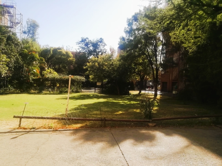 2 Bedroom Property for Sale in Sunnyside Gauteng