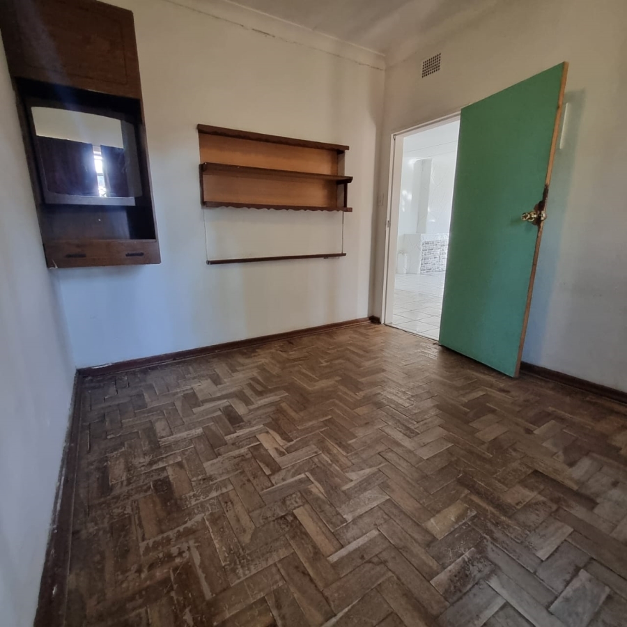 To Let 4 Bedroom Property for Rent in Booysens Gauteng