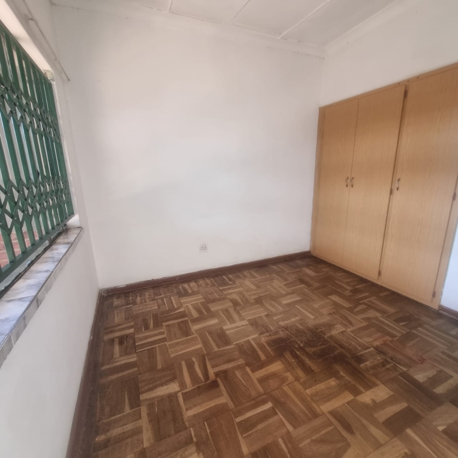 To Let 4 Bedroom Property for Rent in Booysens Gauteng