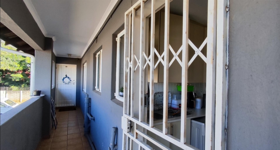 2 Bedroom Property for Sale in Glen Marais Gauteng