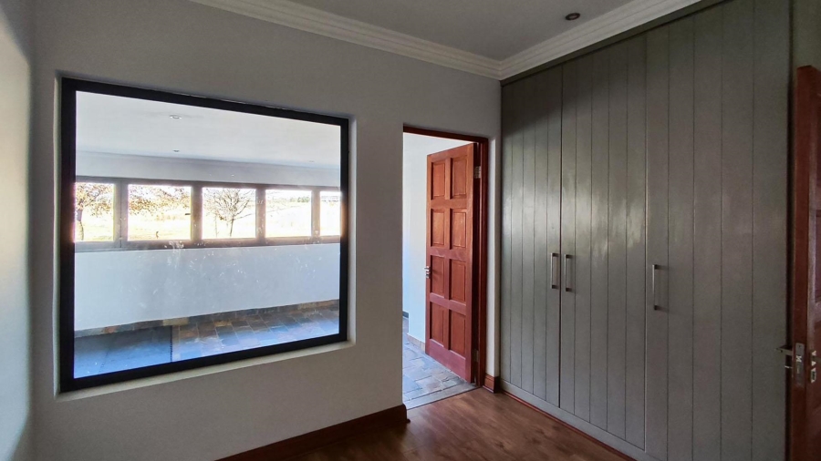 5 Bedroom Property for Sale in Glen Erasmia Gauteng