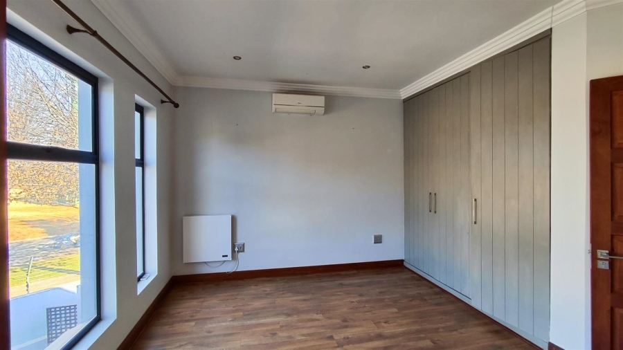 5 Bedroom Property for Sale in Glen Erasmia Gauteng