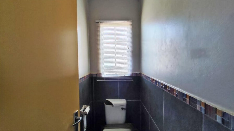 3 Bedroom Property for Sale in Selcourt Gauteng