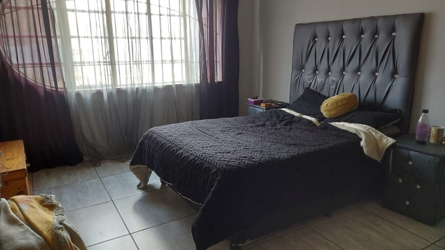 3 Bedroom Property for Sale in Selection Park Gauteng