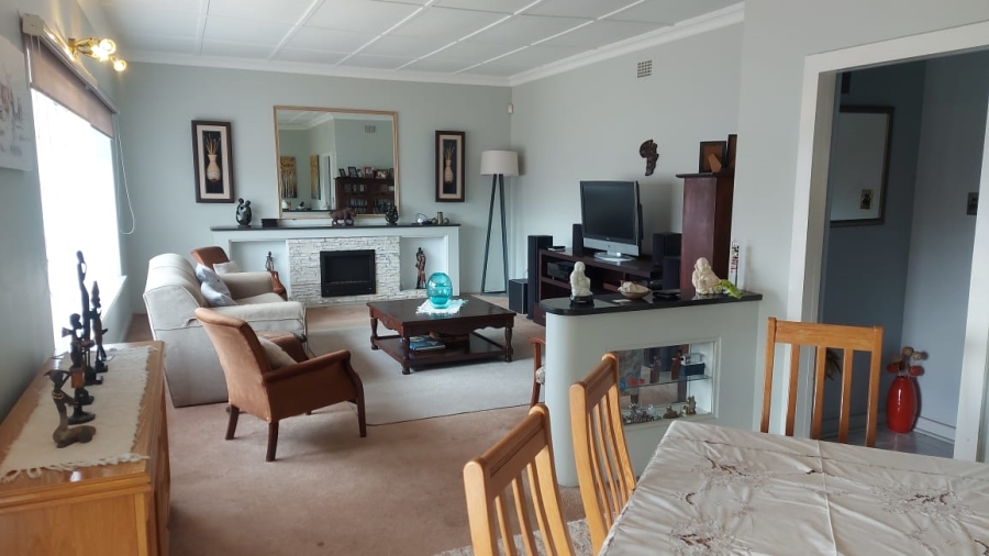 3 Bedroom Property for Sale in Selection Park Gauteng
