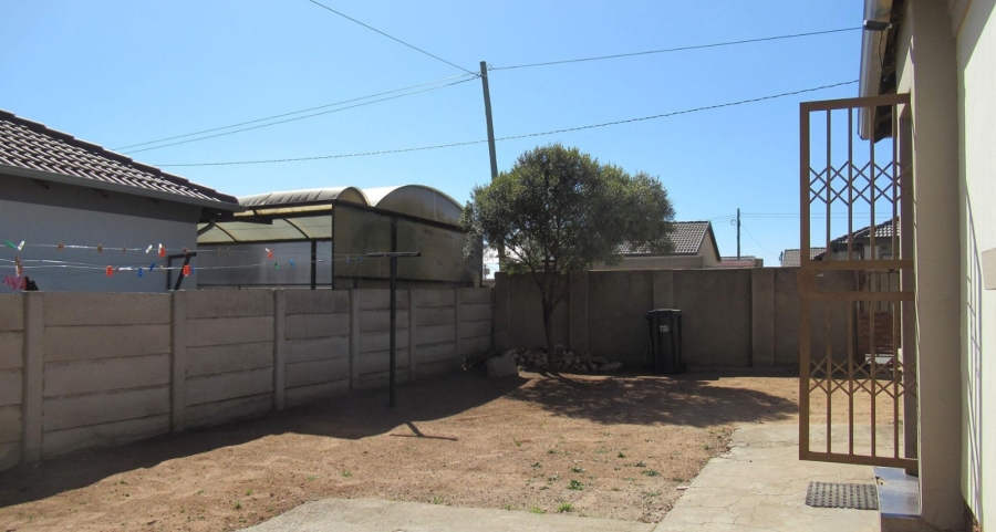 2 Bedroom Property for Sale in Witpoortjie Gauteng