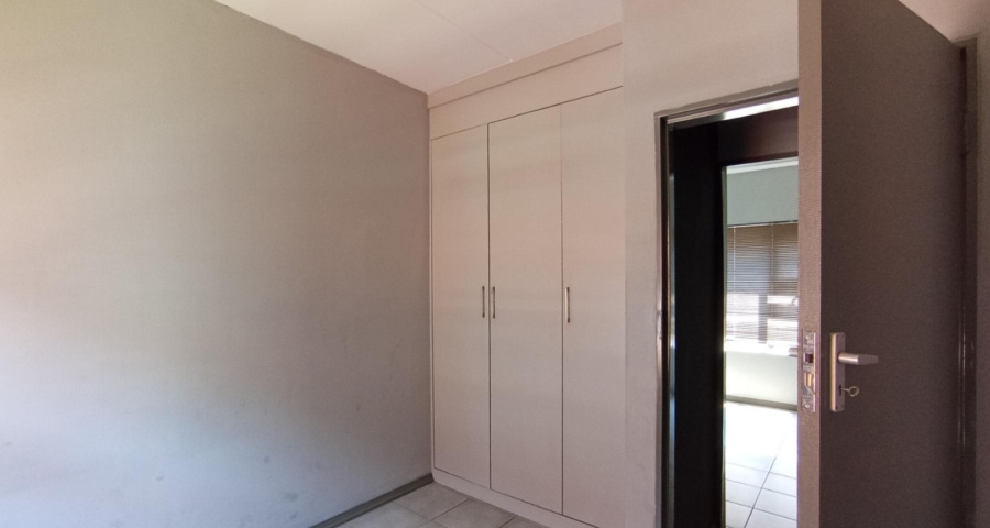 3 Bedroom Property for Sale in Witpoortjie Gauteng