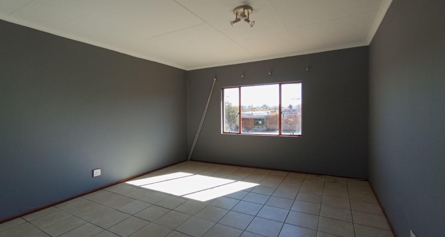1 Bedroom Property for Sale in Lotus Gardens Gauteng