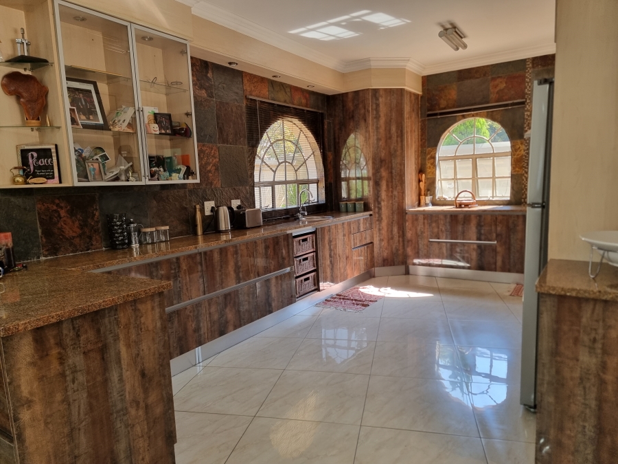To Let 3 Bedroom Property for Rent in La Como Lifestyle Estate Gauteng