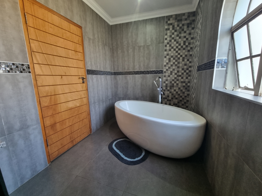 To Let 3 Bedroom Property for Rent in La Como Lifestyle Estate Gauteng