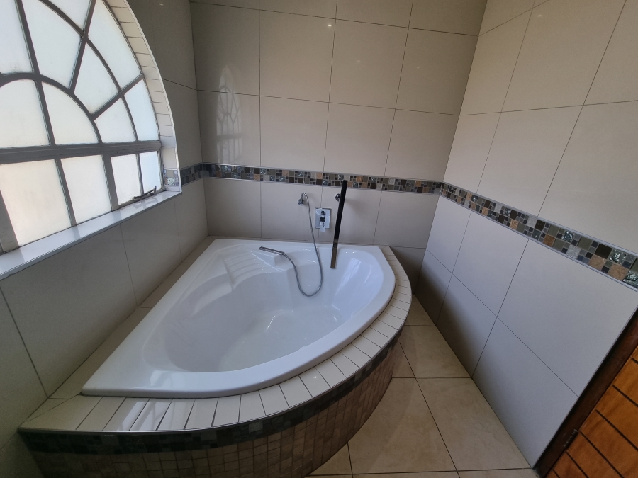 To Let 3 Bedroom Property for Rent in La Como Lifestyle Estate Gauteng