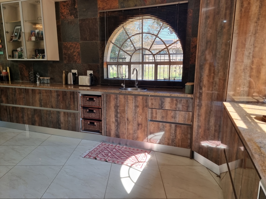 To Let 3 Bedroom Property for Rent in La Como Lifestyle Estate Gauteng