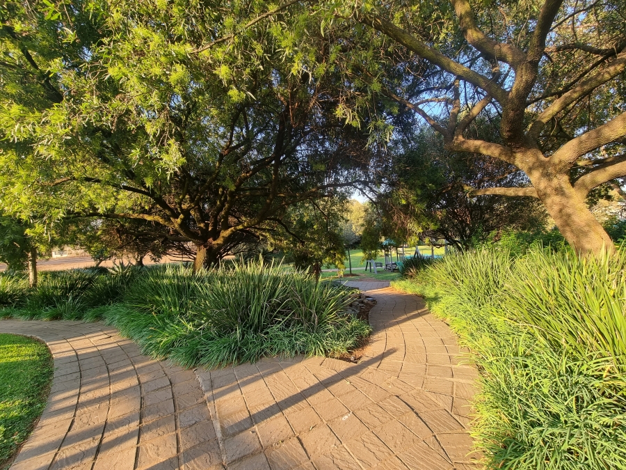 To Let 3 Bedroom Property for Rent in La Como Lifestyle Estate Gauteng