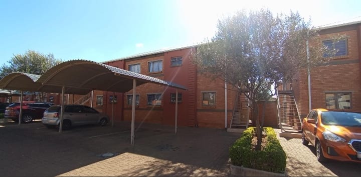 2 Bedroom Property for Sale in Andeon Gauteng